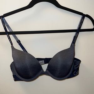 Calvin Klein navy blue bra. 34B